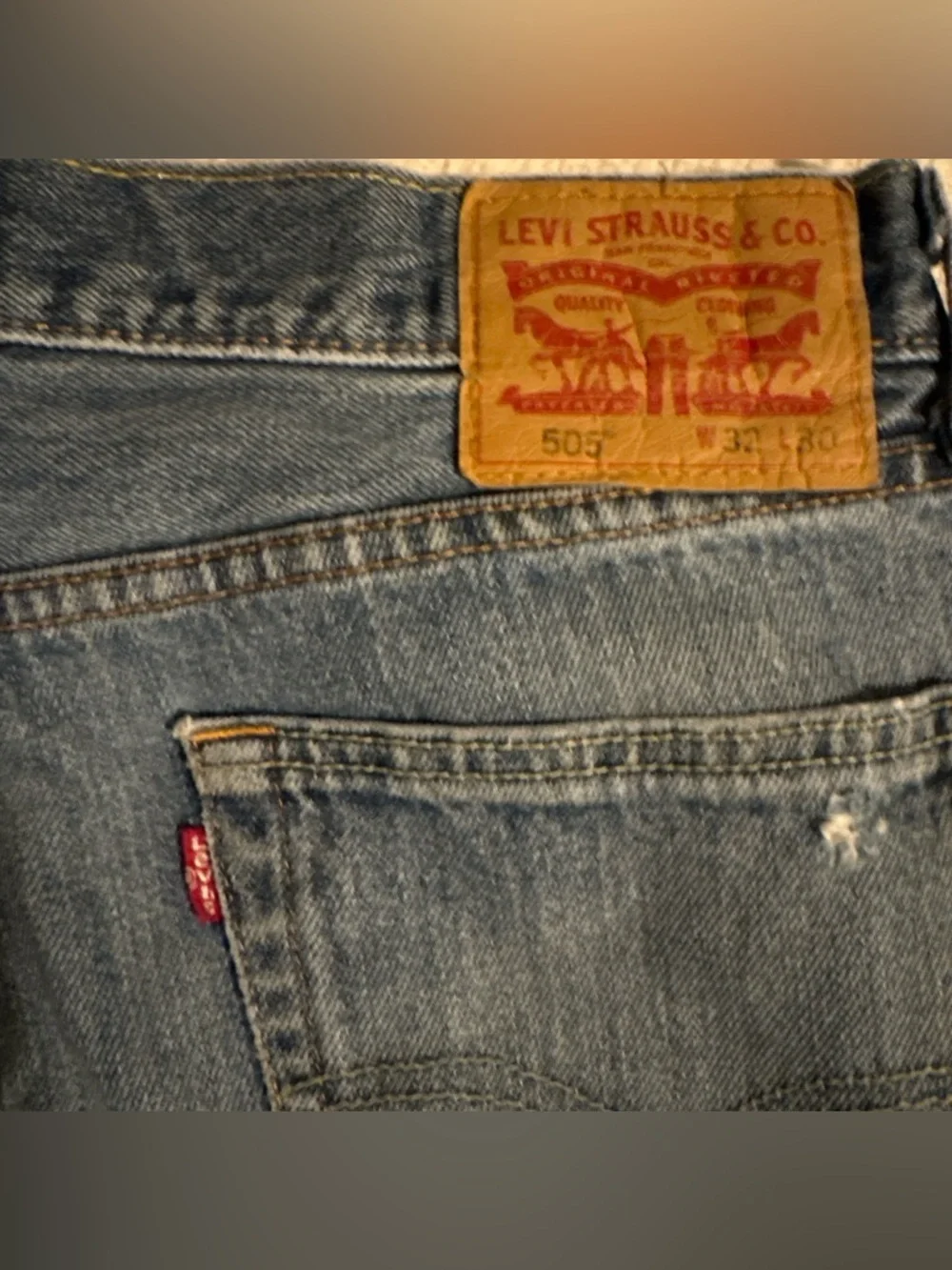 Levis 505 Jeans Mens 32x30 Tag Distressed Fade Blue Actual 34x28 Denim Straight